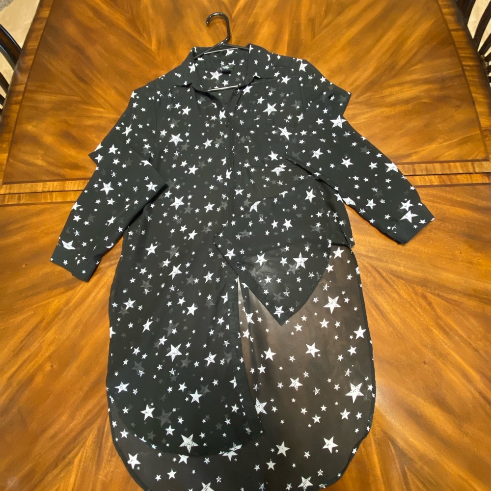 Black Mesh Longsleeve Buttondown Tunic White Stars ✨